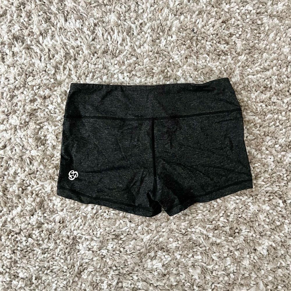 CAMPUS CREW Salt Pepper Workout Shorts - Tight ~5 inch seam